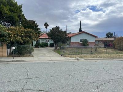 1106 N Durward