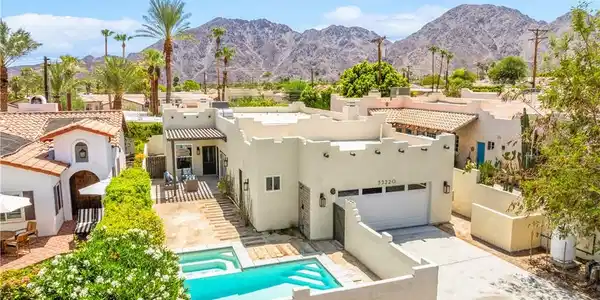 53220 Avenida Juarez