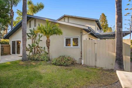 646 E Solana Circle