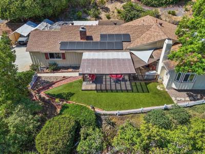 4245 Avenida Gregory