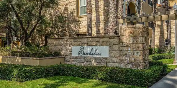 259 Riverdale Court