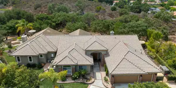 1826 Crystal View Circle