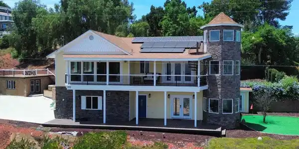 205 HIGHLINE TRAIL