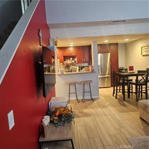 435 W 9th