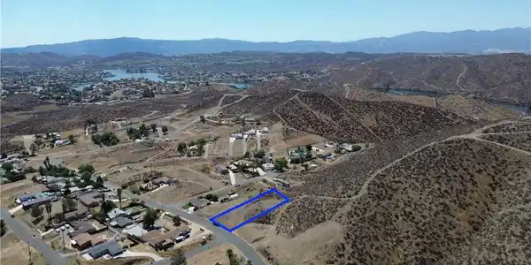 28495 Hampshire Drive