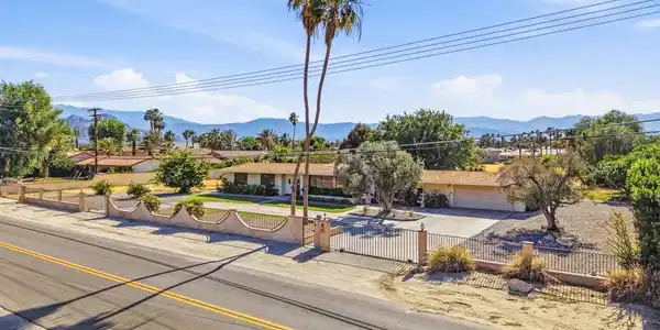 41441 Yucca Lane