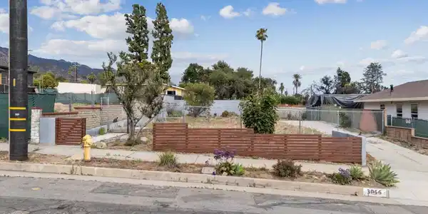 3066 Glenrose Avenue