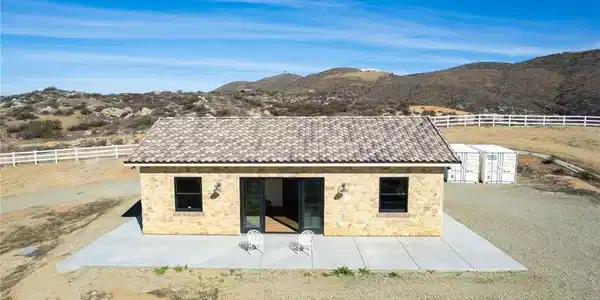 37219 Quarter Valley Road