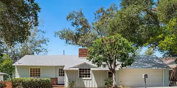 3325 Crestford