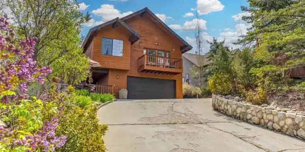 2116 Ironwood Court