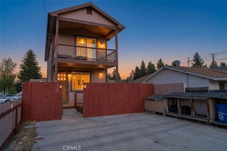 312 N Division