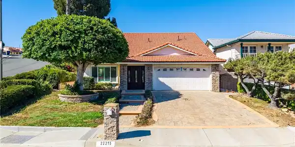 22215 Croll Court