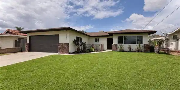 1307 Highland Avenue