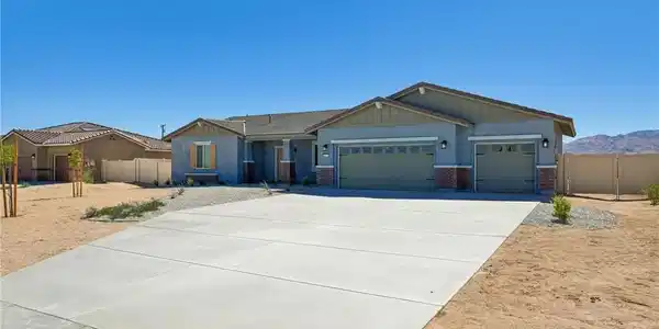 14873 Desert Lily Court