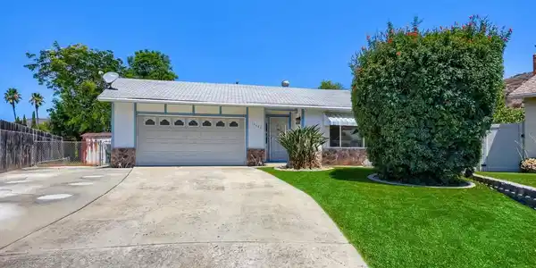 10442 LEN WAY