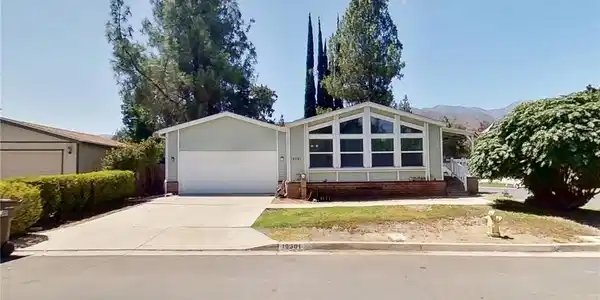 10301 Wagonroad W