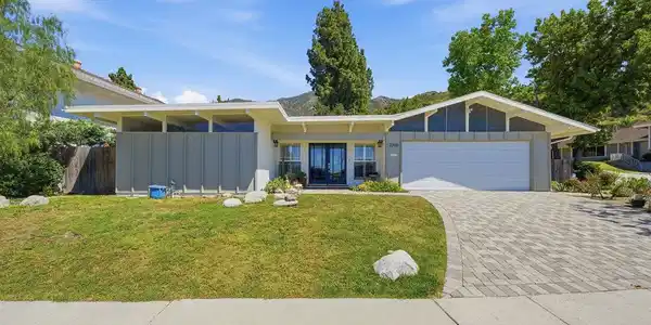 2705 Brierhaven Drive