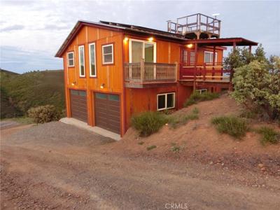 864 Watertrough Road