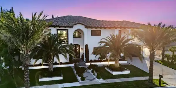612 Golden West