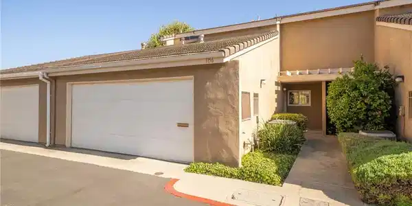 1156 Mountain Gate