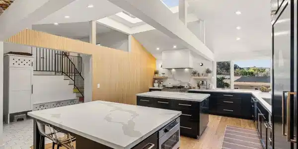 70 Paseo Hermoso