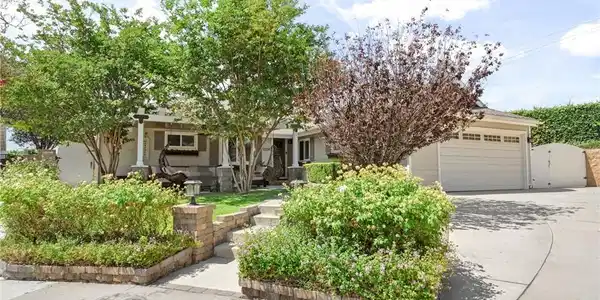 2250 Branford Lane