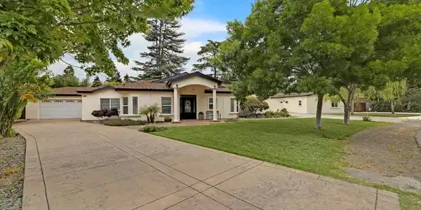 35724 Linda Drive