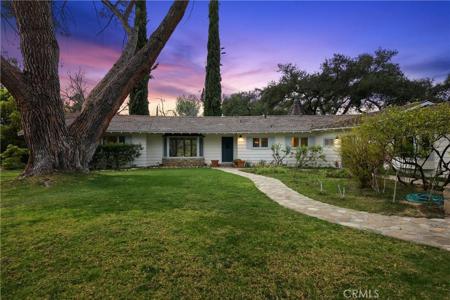 3490 E Ojai Avenue