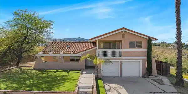 12285 Road Runner