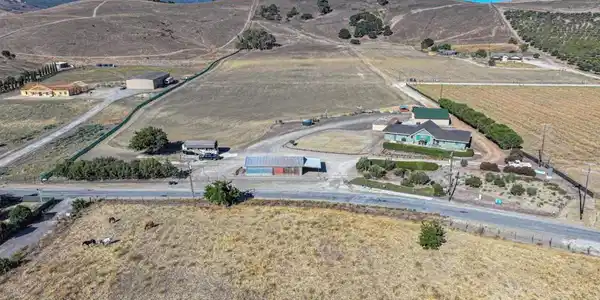 991 Riverside Road