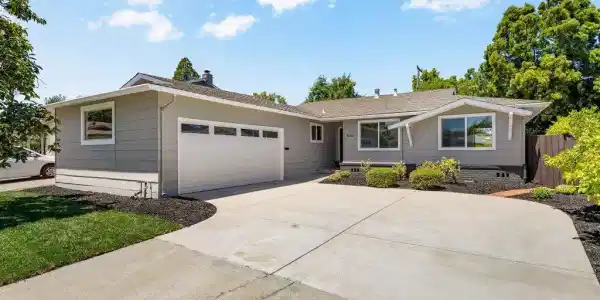 565 Carrick Court