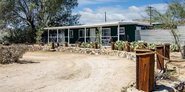 4574 Avenida Del Sol