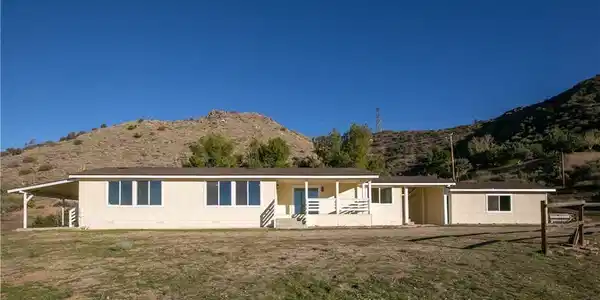 32010 Quirk
