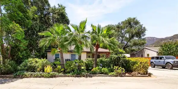 3106 Hermosa