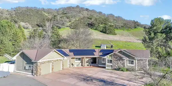 4161 Leon Drive