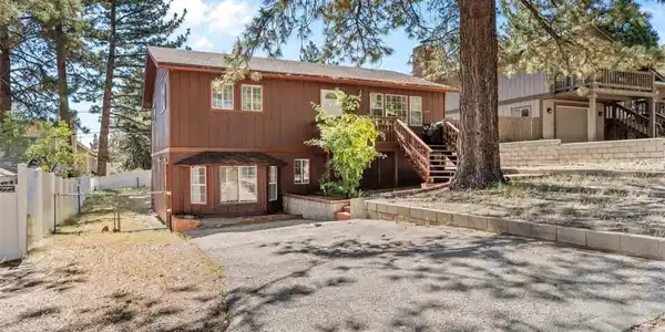 6285 Conifer