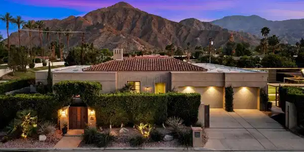 78745 Avenue La Jarita
