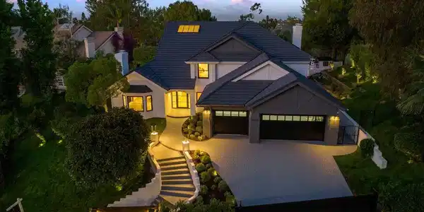4050 Clarinda Drive