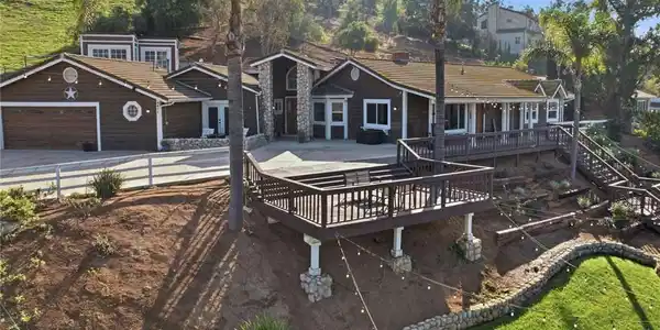 4671 Crestview