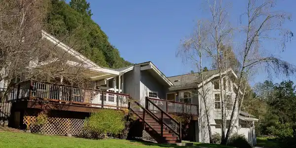 225 Nelson Road