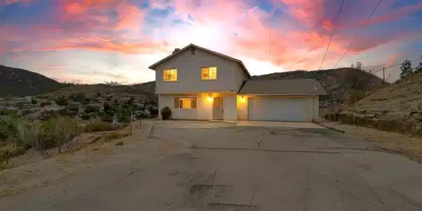 833 Cochran Trl