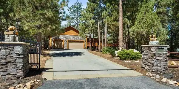 613 Cedar Glen Drive