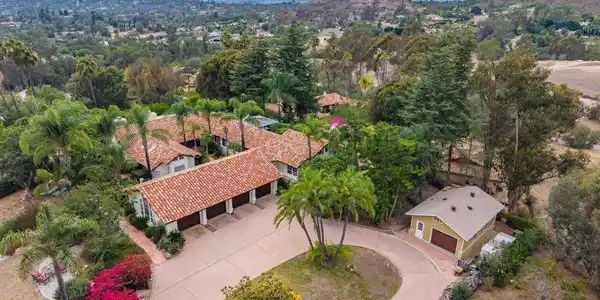 3548 Rosa Way