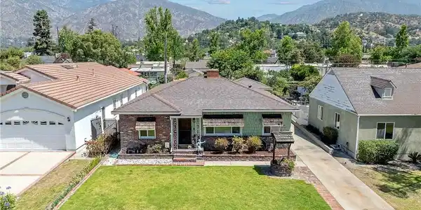 213 E Floral Avenue