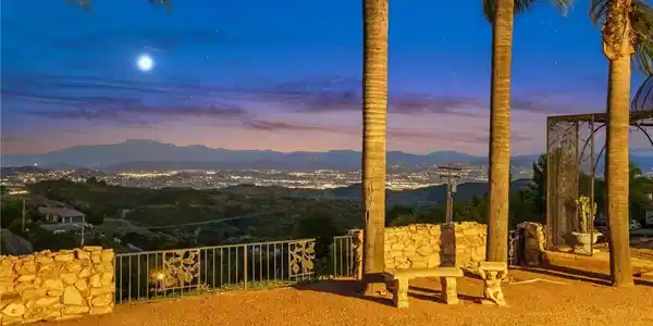 40055 Valle Vista