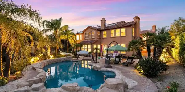 27007 Cliffie Way