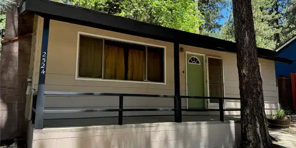 2524 Spring Drive