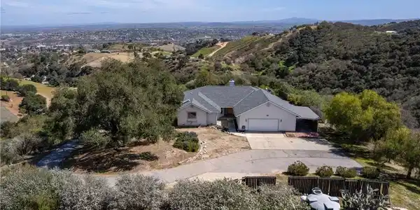 1475 Trager Canyon Road