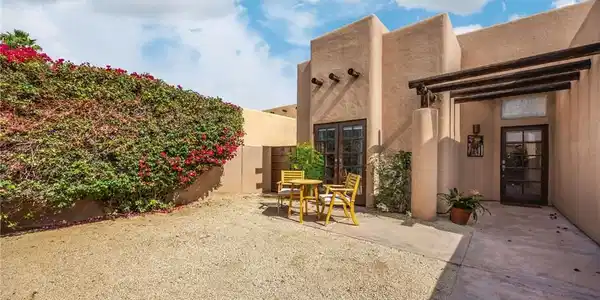 52880 Avenida Velasco