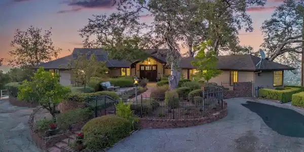 14942 Larga Vista Drive